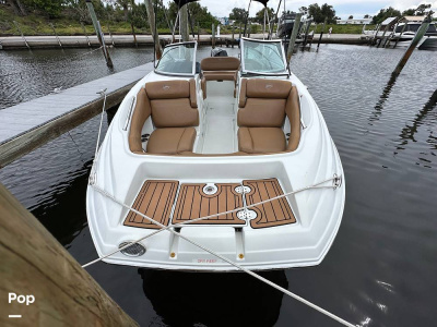 2023 Crownline E235XS