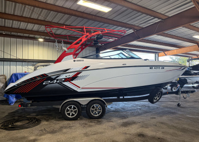 2019 Yamaha 242X E-Series