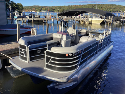 2019 Godfrey SW 2386 MT