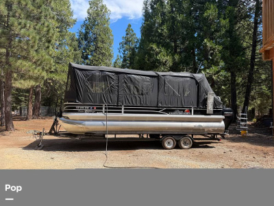 2016 Sun Tracker FISHIN' BARGE 24 DLX XP3