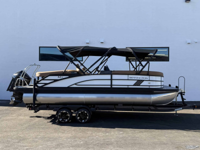 2027 Bennington M24 OFB