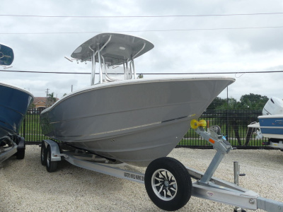 2027 Bulls Bay 230 Center Console