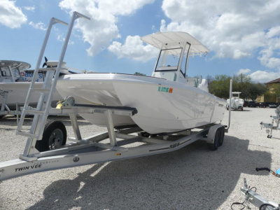 2027 Twin Vee 22 Baycat
