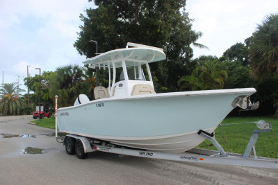 2022 Sea Pro 239 Center Console