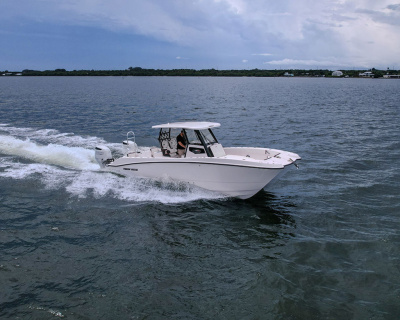 2027 Twin Vee 280 GFX CC