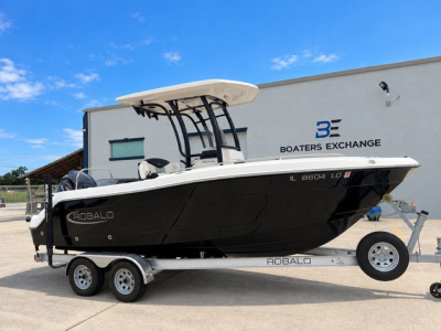 2024 Robalo Explorer
