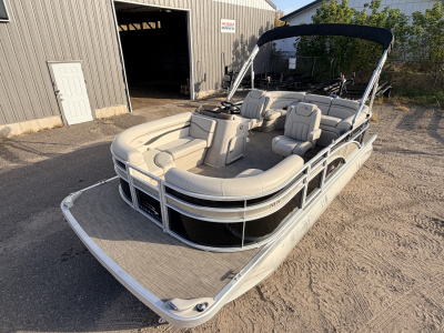 2018 Bennington 20 SSRX & 50HP Yamaha 4 Stroke