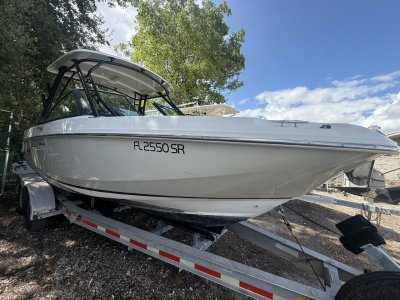 2020 Boston Whaler Vantage 230