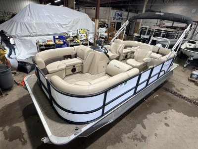 2022 Bentley Legacy 200 Navigator Quad Lounge & 100HP Honda 4Stroke