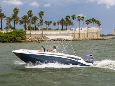 2027 Hurricane SunDeck Sport 205 OB