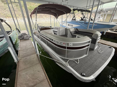 2024 Bennington 24SXSB