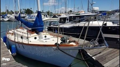 1987 Herreshoff H-28
