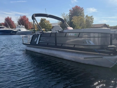 2021 Starcraft EXS3Q TRITOON