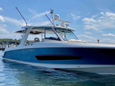 2021 Boston Whaler Whaler 420 OUTRAGE