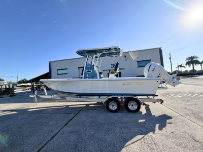 2027 Sea Pro 250 Bay