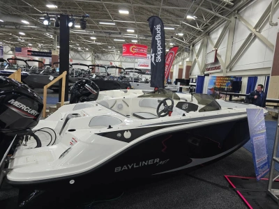 2025 Bayliner M17