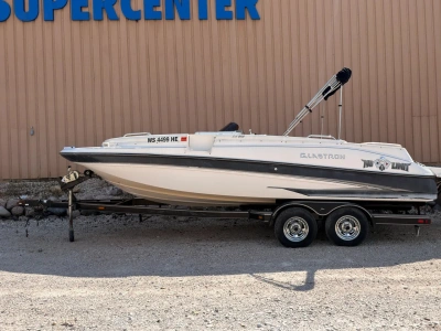 2007 Glastron 215 DS