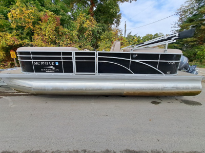 2018 Bennington 22 SSRXP