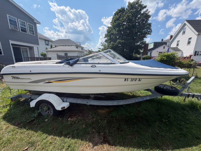 2001 Chaparral 180 SSe