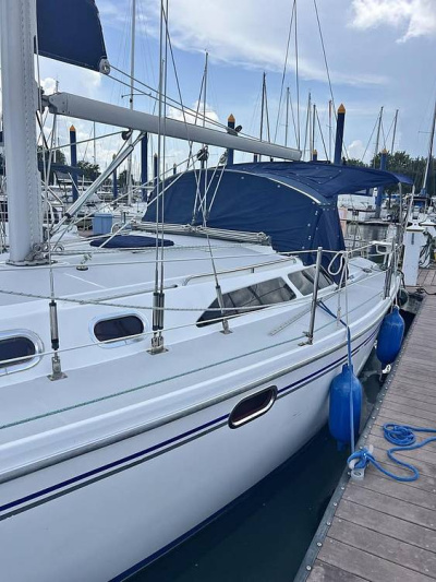 2005 Catalina 32