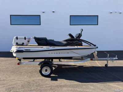2027 Yamaha Waverunner Crosswave