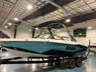 2026 Malibu 22 LSV