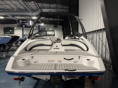 2026 Yamaha AR195