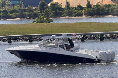 2009 Fountain 38 LX