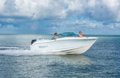 2027 Robalo R207