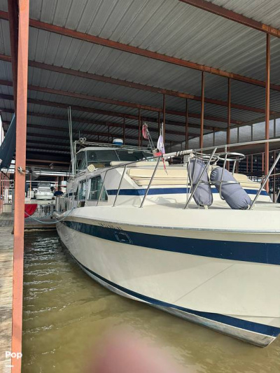 1980 Chris Craft 381 Catalina