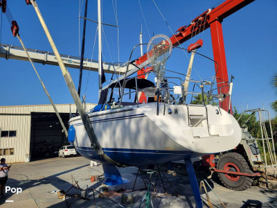 2005 Catalina 320