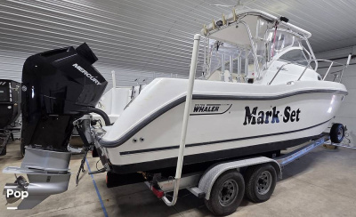 2002 Boston Whaler 255 Conquest