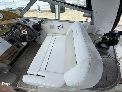 2006 Rinker 320 Express Cruiser