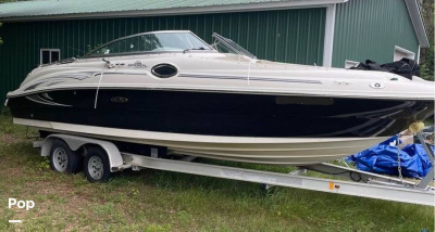 2005 Sea Ray Sundeck 240