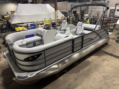 2027 Bentley Legacy 223 Swingback Tritoon & Honda 4-Stroke EFI