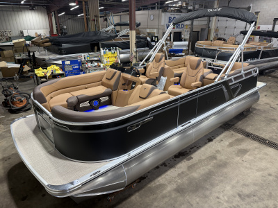 2027 Tahoe LTZ 2385 Quad Lounge Tritoon & Honda 4-Stroke EFI