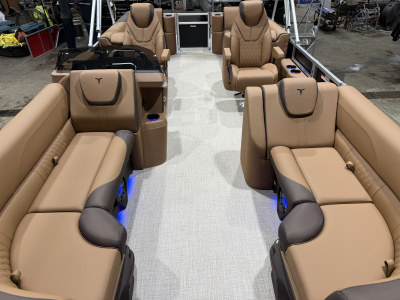 2027 Tahoe LTZ 2385 Quad Lounge & Honda 4-Stroke EFI