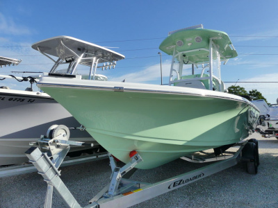 2027 Sea Pro 250 Bay