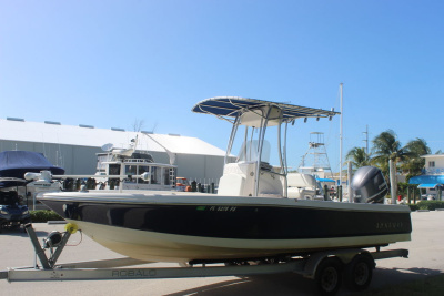 2015 Robalo 226 Cayman