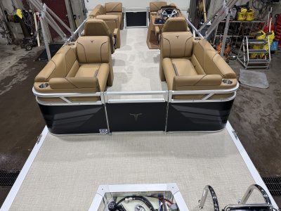 2027 Tahoe Sport 2180 Quad Lounge & Honda 100HP 4-Stroke EFI