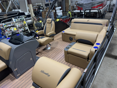2027 Bentley Legacy 220 Swingback Bench Pontoon & Honda 115HP 4-Stroke EFI