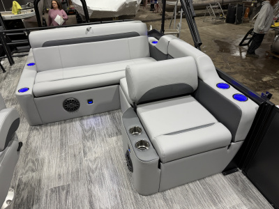 2027 Bentley Legacy 220 Swingback Bench Pontoon & Honda 115HP 4-Stroke EFI