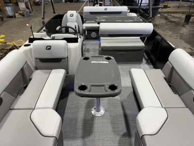 2026 Princecraft Vectra 21 RL Swingback Dinette Pontoon & Mercury 4-Stroke EFI