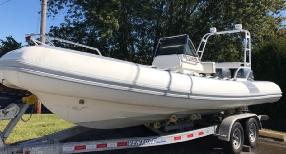 2004 Novurania Center Console with twin 2014 Yamaha 115 Motors - For Sale at Grand Haven, MI 49417 - ID 149629
