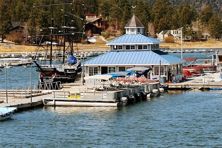 Boating in Big Bear Lake
