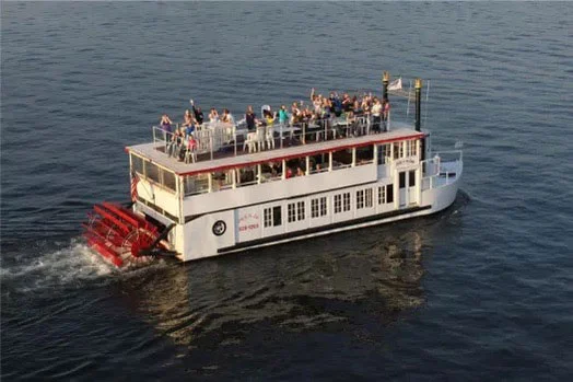 Lake Minnetonka Community